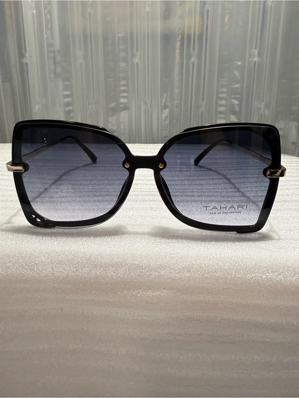 TAHARI Women’s Modern Oversized Geometric Butterfly Sunglasses NWT